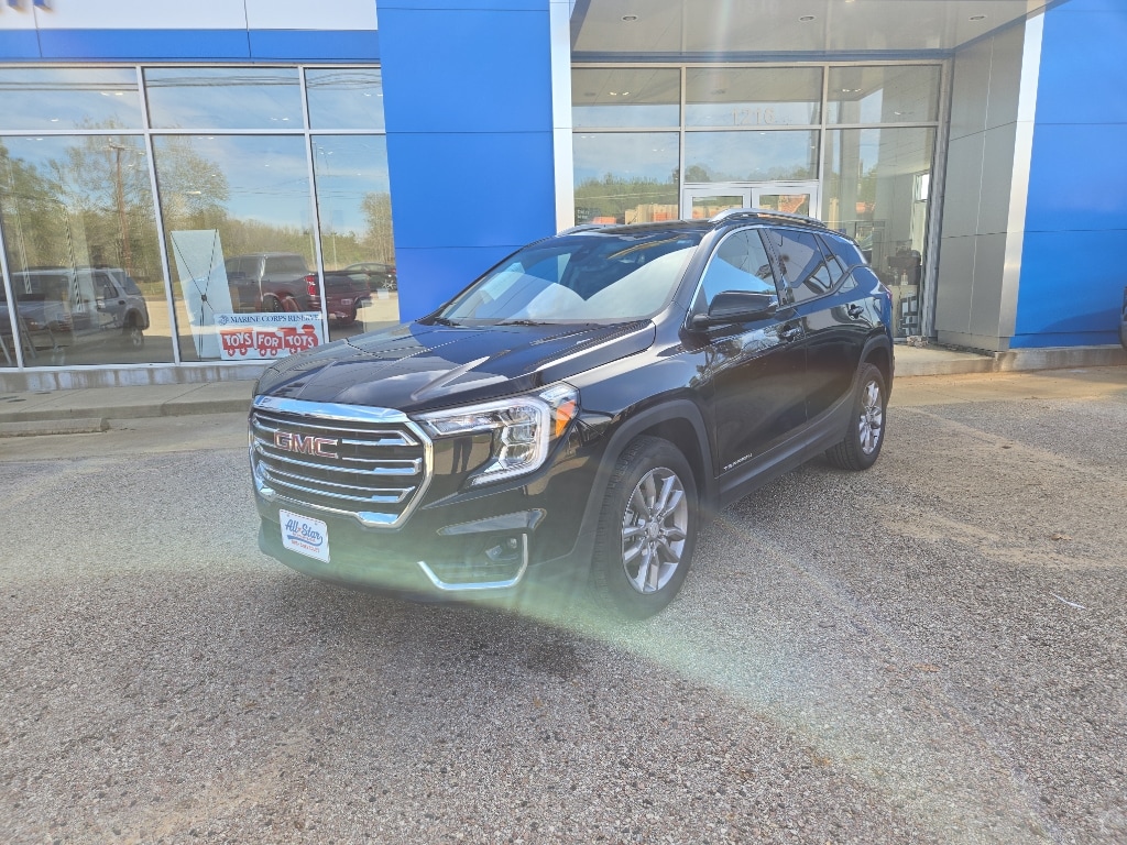 Used 2024 GMC Terrain SLT SUV