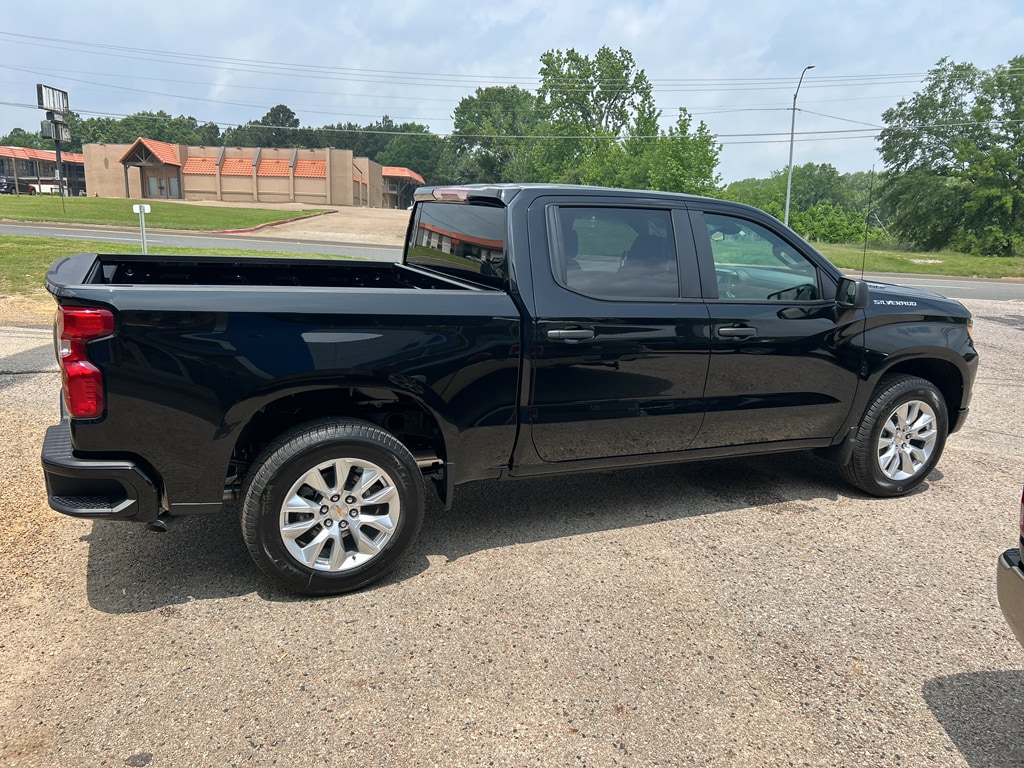 2026 Chevrolet Silverado 1500 Custom - Photo 10