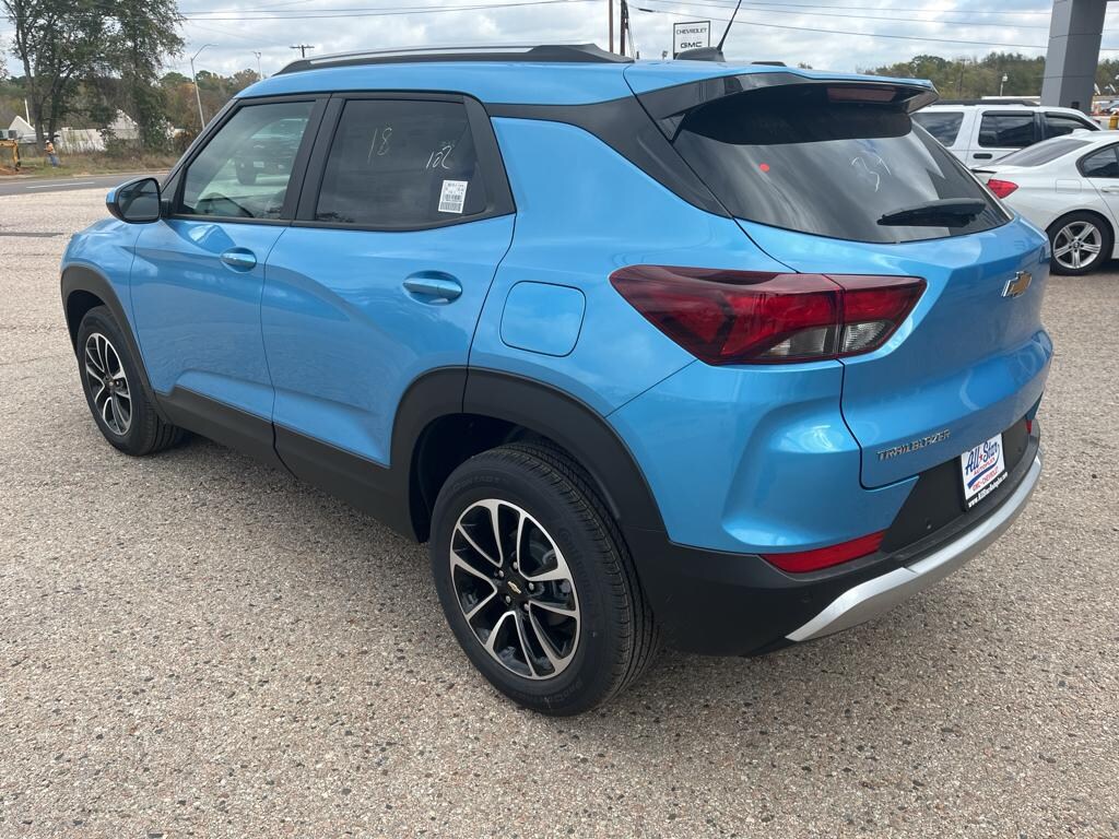 New 2025 Chevrolet Trailblazer LT SUV