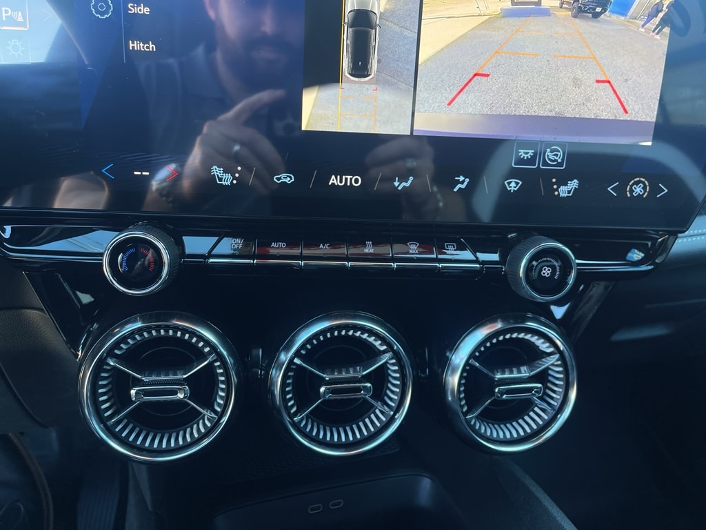 2025 Chevrolet Blazer EV LT - Photo 26