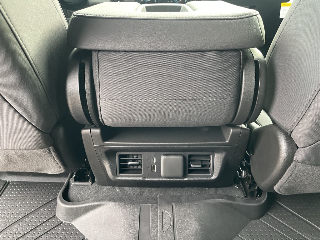 2026 Chevrolet Silverado 1500 LT - Photo 10