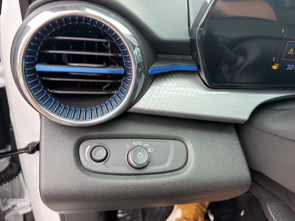 2026 Chevrolet Trax LT - Photo 22