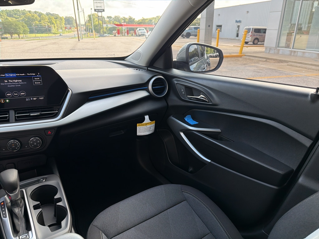 2026 Chevrolet Trax LS - Photo 20