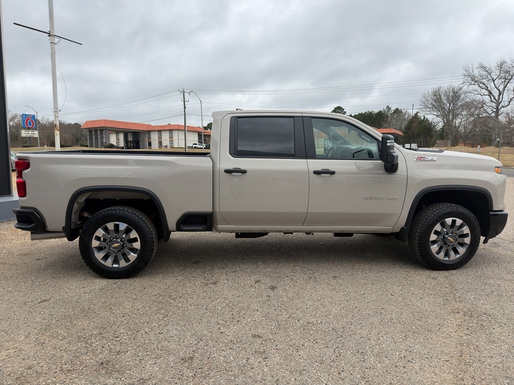 2026 Chevrolet Silverado 2500 HD Custom - Photo 14