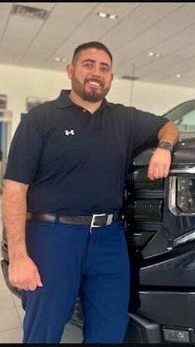 Staff member Gonzalo Castillo from ID_afd91e209ffa
