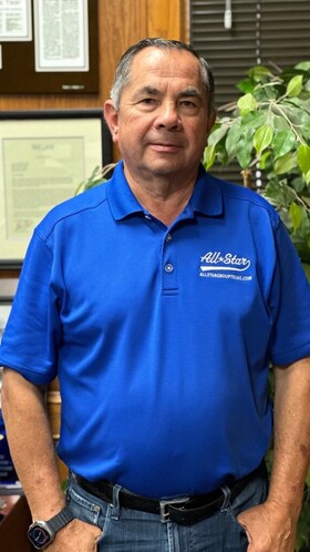 Staff member Fernando Varela from ID_e8d9f85ff2d9
