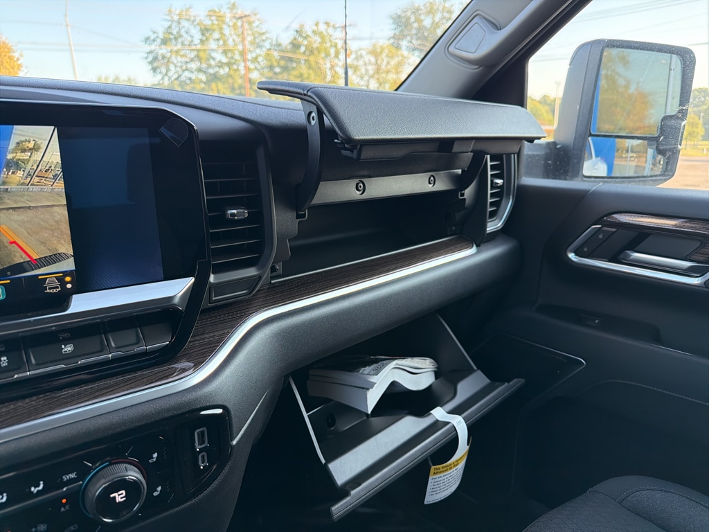 2026 Chevrolet Silverado 3500 HD LT - Photo 36