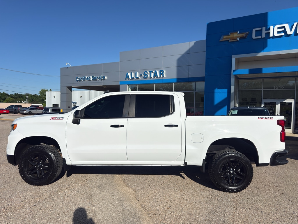 2024 Chevrolet Silverado 1500 LT Trail Boss - Photo 3