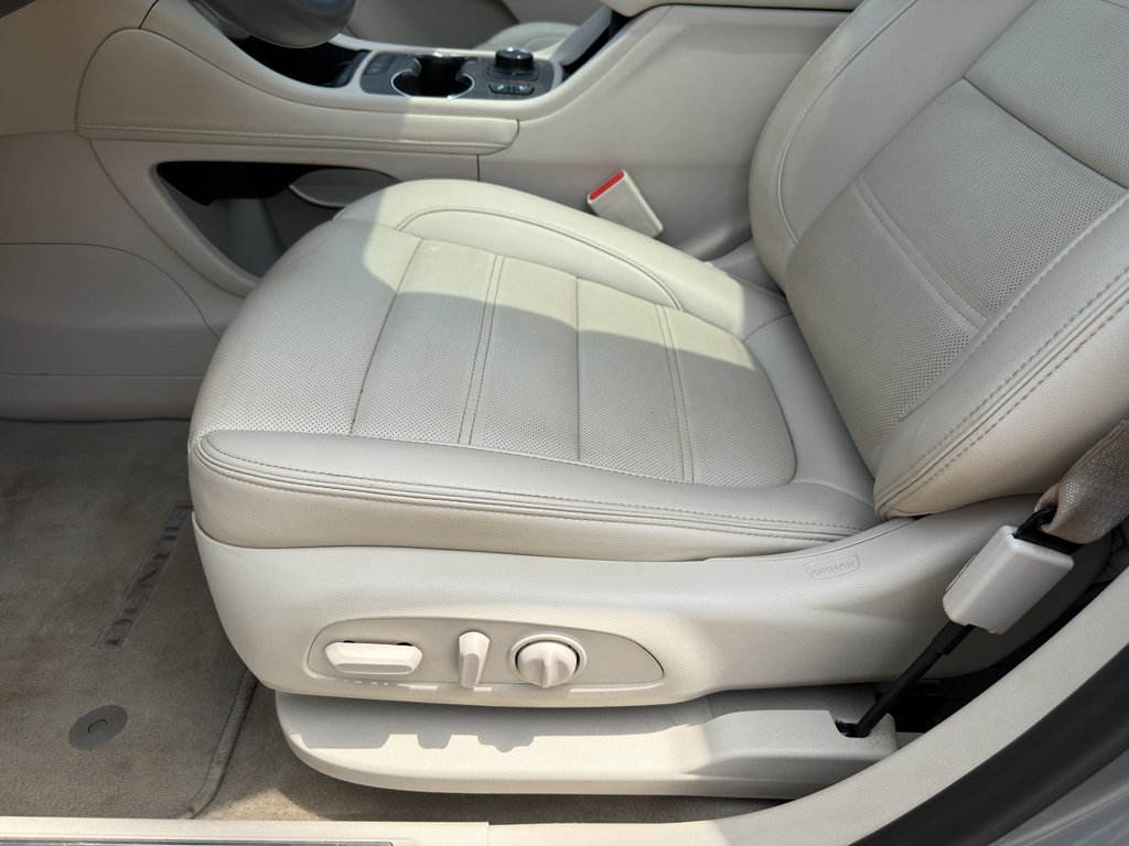 2023 GMC Acadia Denali - Photo 23
