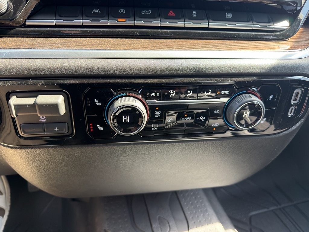 2026 Chevrolet Silverado 1500 LT - Photo 23