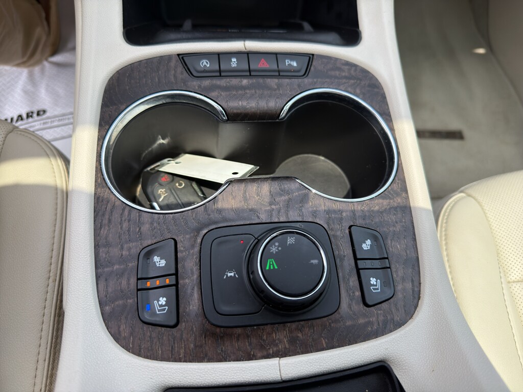 2023 GMC Acadia Denali - Photo 33