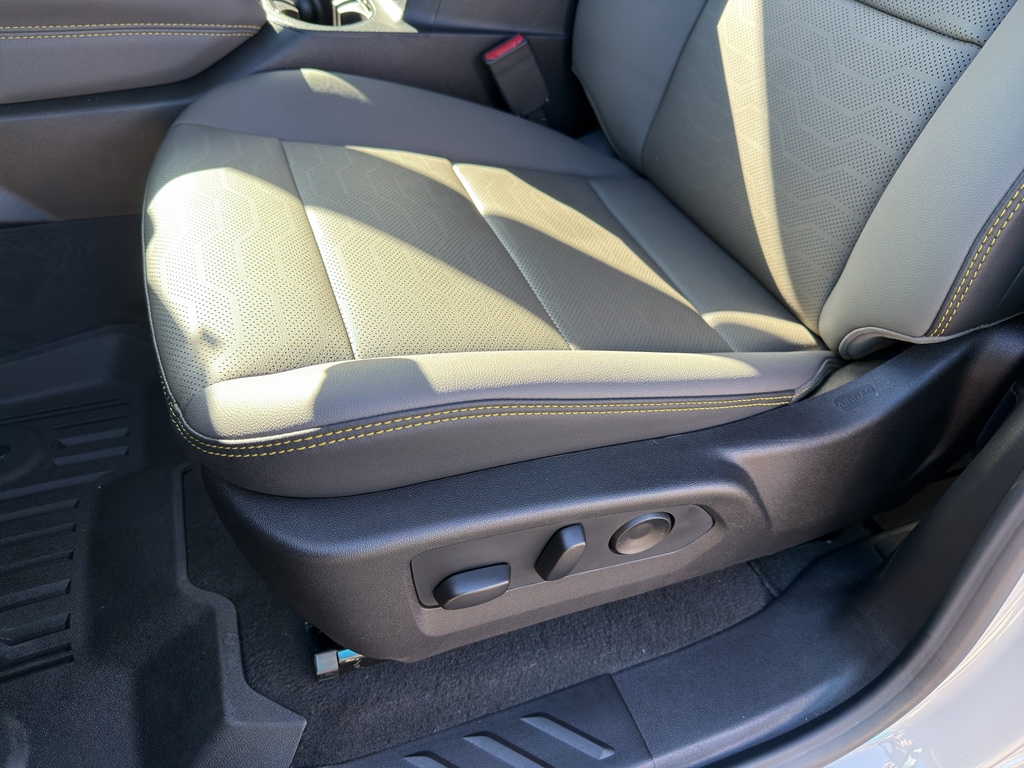 2026 Chevrolet Colorado ZR2 - Photo 24