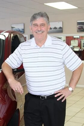 Staff member Greg Lindsey  from ID_afd91e209ffa