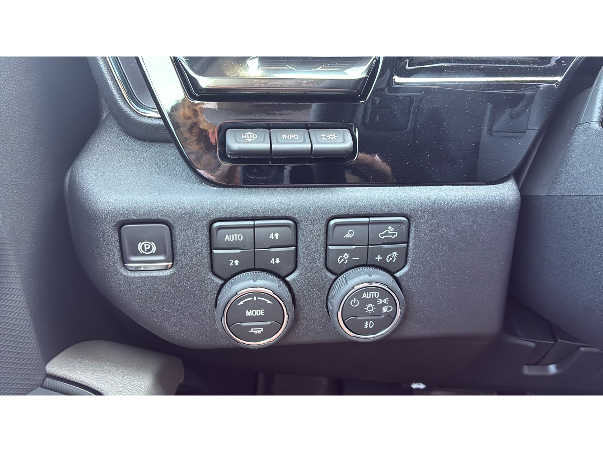 2026 Chevrolet Silverado 2500 HD ZR2 - Photo 26