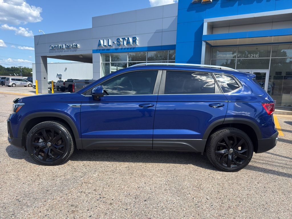 Used 2023 Volkswagen Taos 1.5T SE SUV
