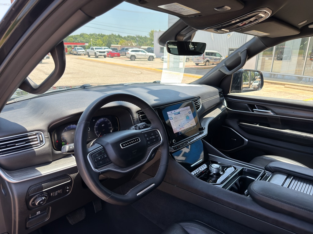 2024 Jeep Wagoneer L Series II - Photo 26