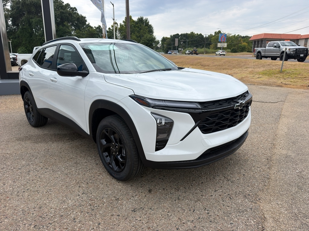 2026 Chevrolet Trax LT - Photo 13