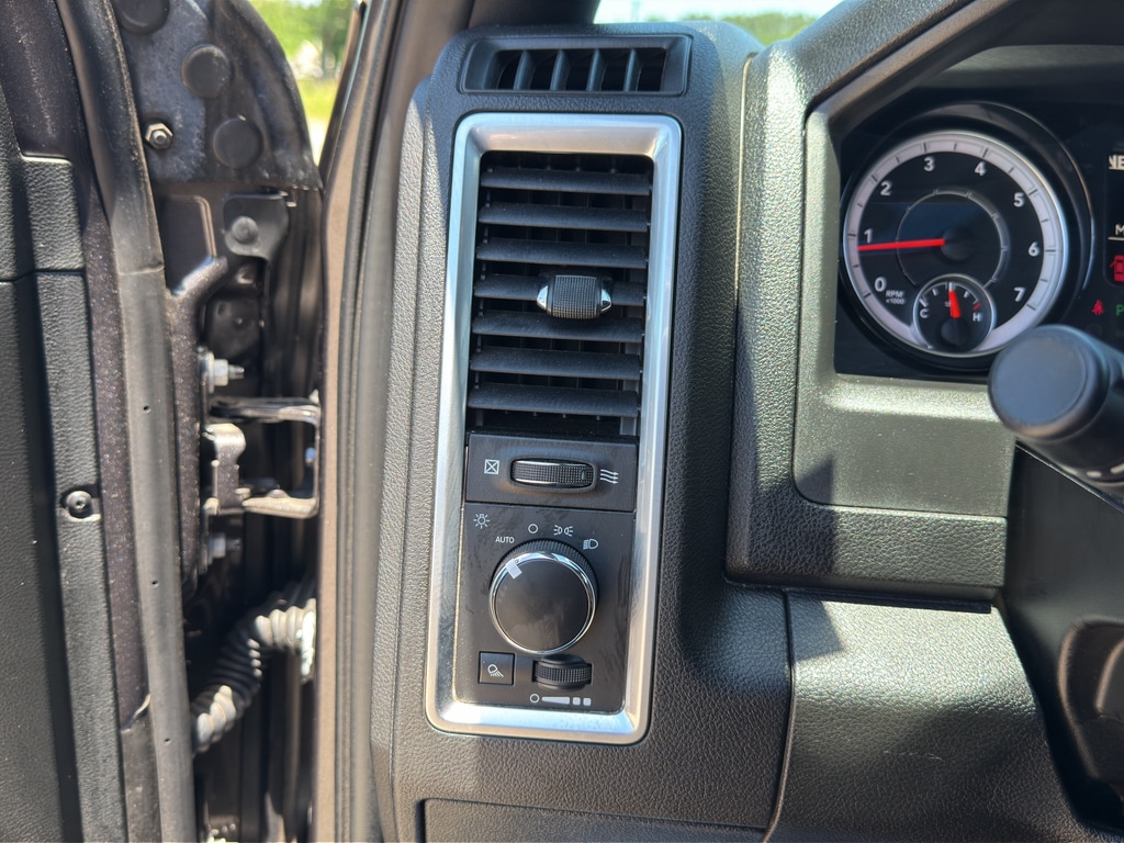 2024 RAM Ram 1500 Classic Warlock - Photo 28