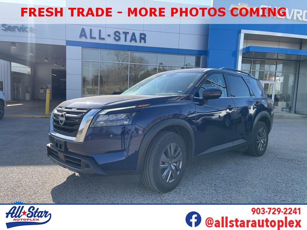 Used 2025 Nissan Pathfinder SV