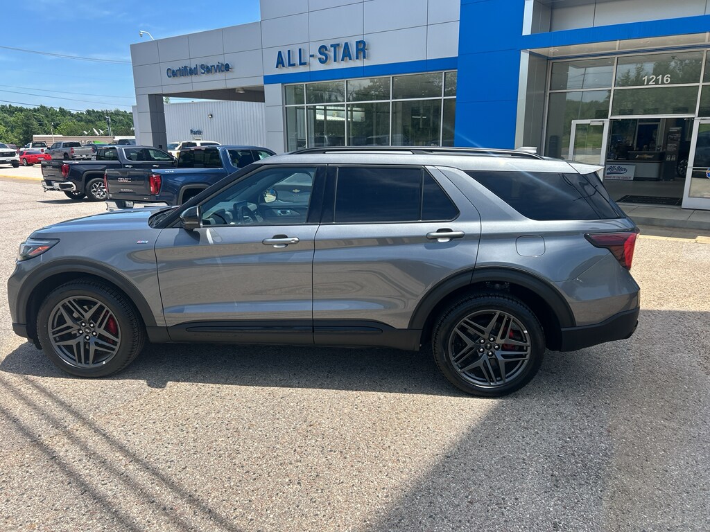 Used 2025 Ford Explorer ST-Line