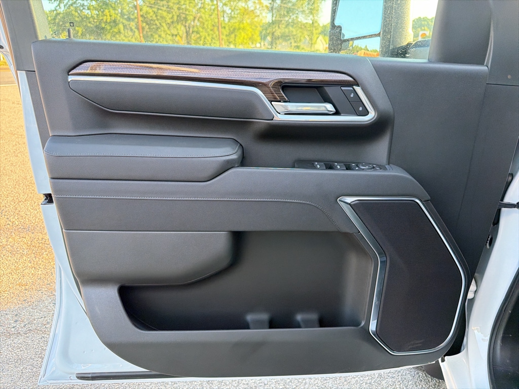 2026 Chevrolet Silverado 3500 HD LT - Photo 25