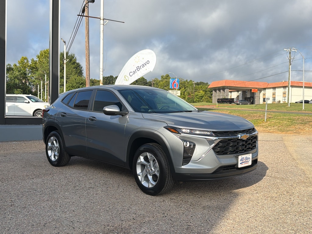 2026 Chevrolet Trax LS - Photo 13