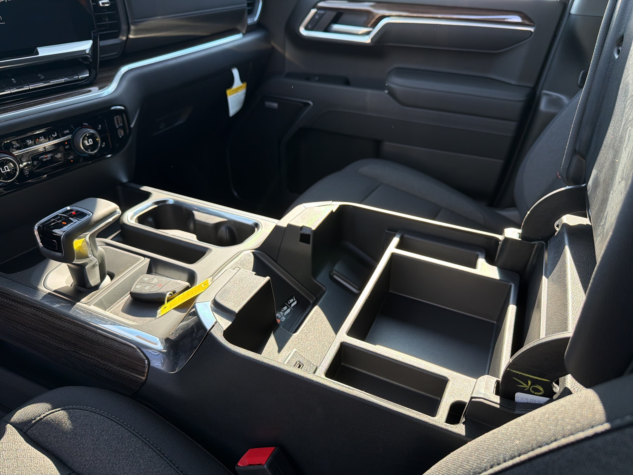 2026 Chevrolet Silverado 1500 RST - Photo 38