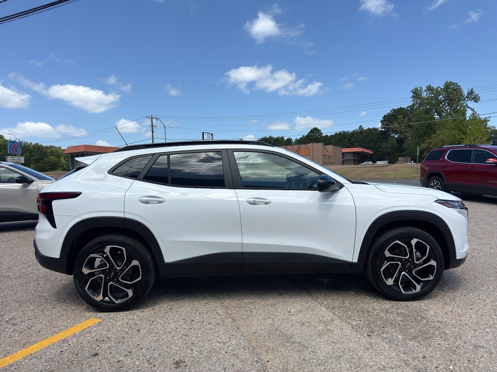 2026 Chevrolet Trax RS - Photo 16