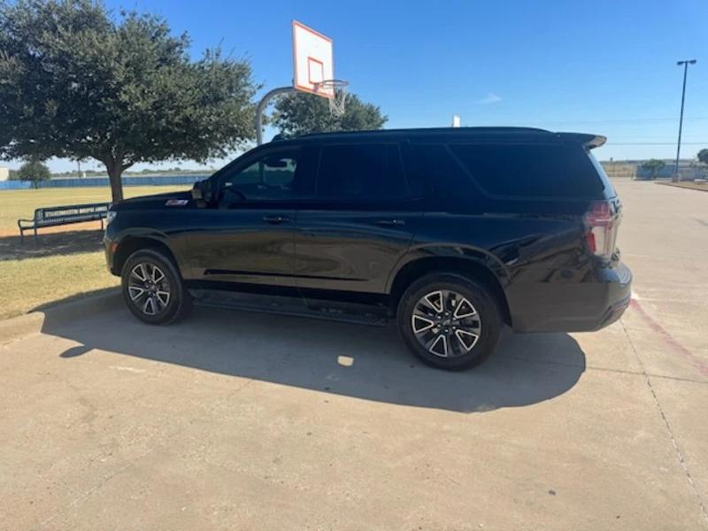 2023 Chevrolet Tahoe Z71 photo 2