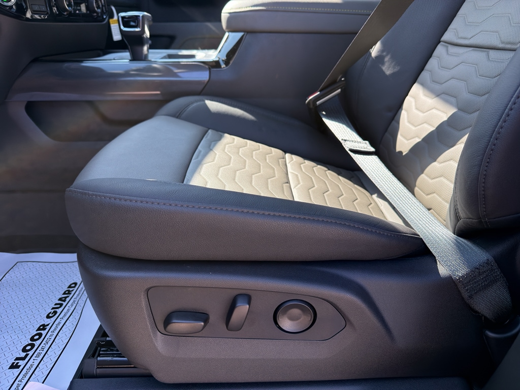 2026 Chevrolet Silverado 1500 ZR2 - Photo 24