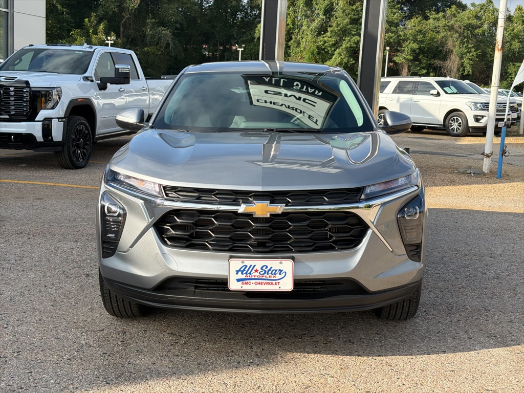 2026 Chevrolet Trax LS - Photo 14