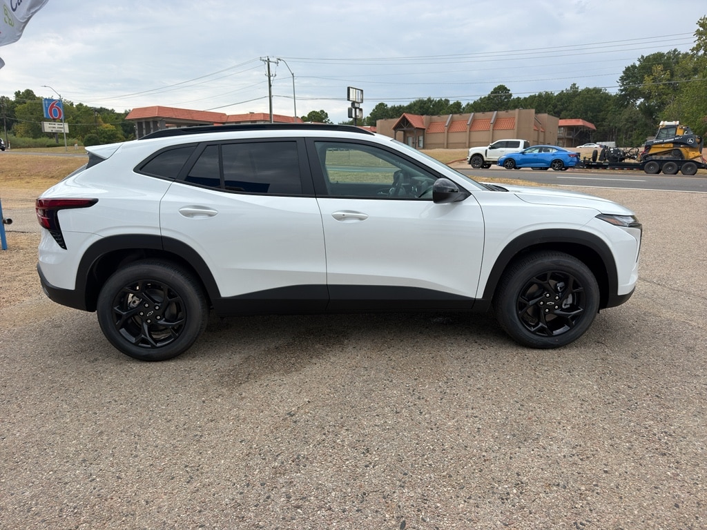 2026 Chevrolet Trax LT - Photo 12