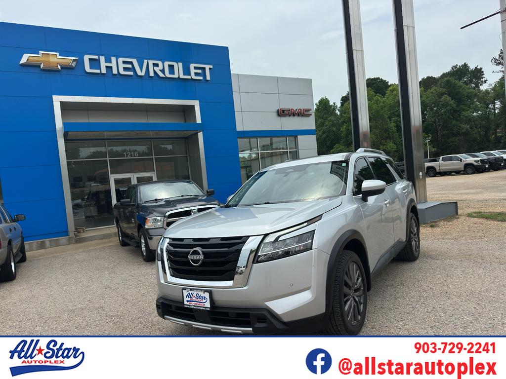 2023 Nissan Pathfinder SL