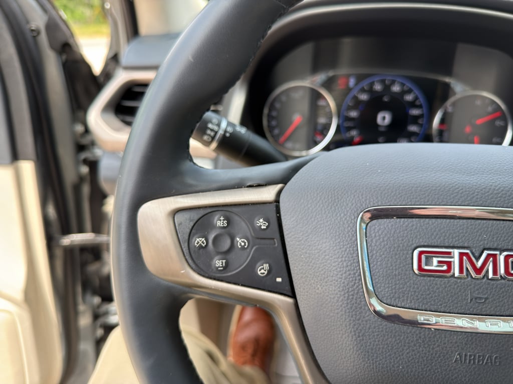 2023 GMC Acadia Denali - Photo 28