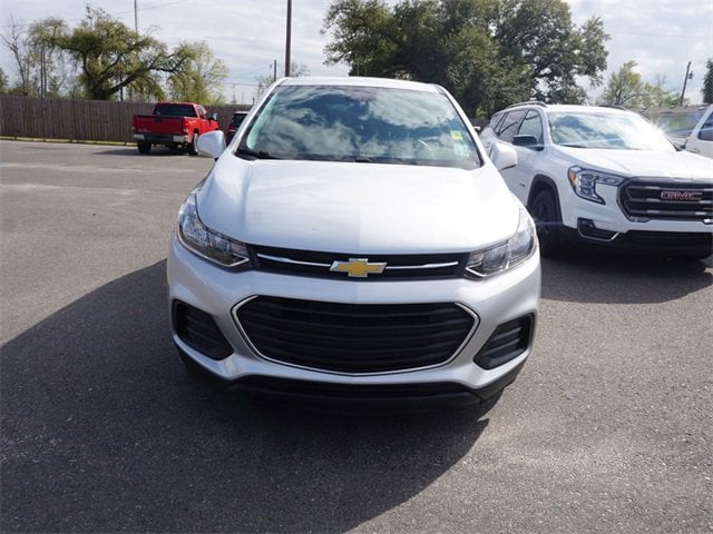 Used 2020 Chevrolet Trax LS with VIN 3GNCJKSB3LL318360 for sale in Sulphur, LA