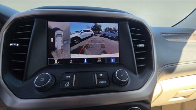 2023 GMC Acadia Denali - Photo 38