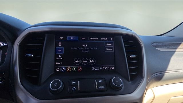 2023 GMC Acadia Denali - Photo 11