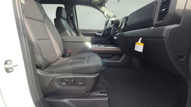 2026 GMC Sierra 2500HD SLT - Photo 17