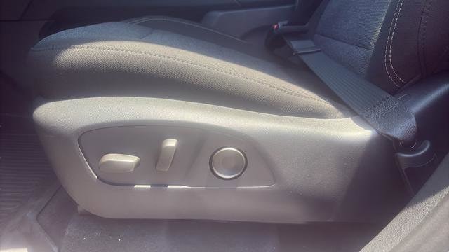 2026 GMC Acadia Elevation - Photo 11