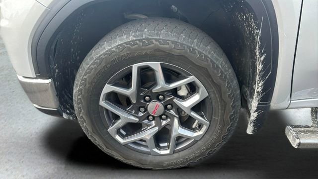 2022 GMC Sierra 1500 SLT - Photo 19