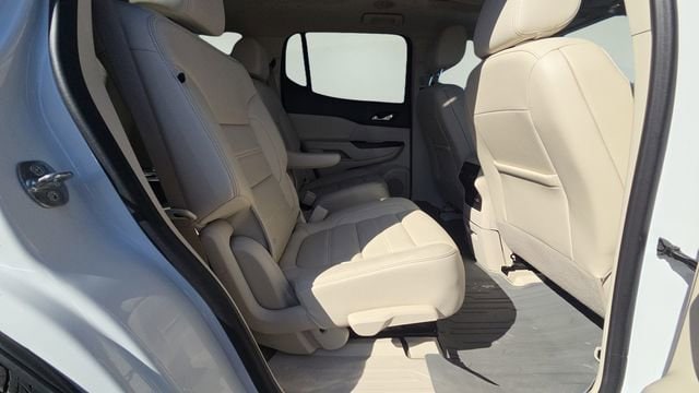 2023 GMC Acadia Denali - Photo 15