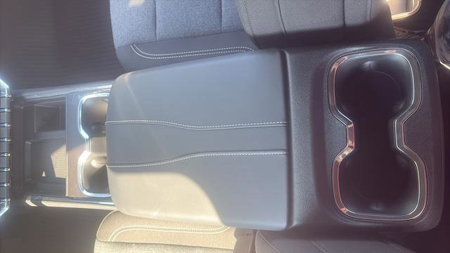 2026 GMC Acadia Elevation - Photo 15
