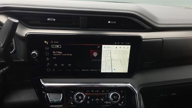 2026 GMC Sierra 2500HD Denali - Photo 11