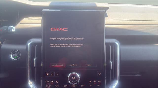 2026 GMC Acadia Elevation - Photo 11