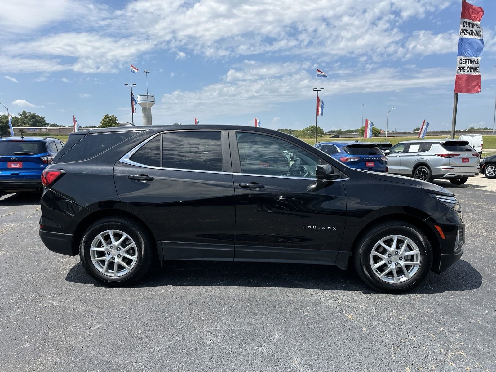 Used 2023 Chevrolet Equinox LT with VIN 3GNAXKEG4PL209716 for sale in Olive Branch, MS