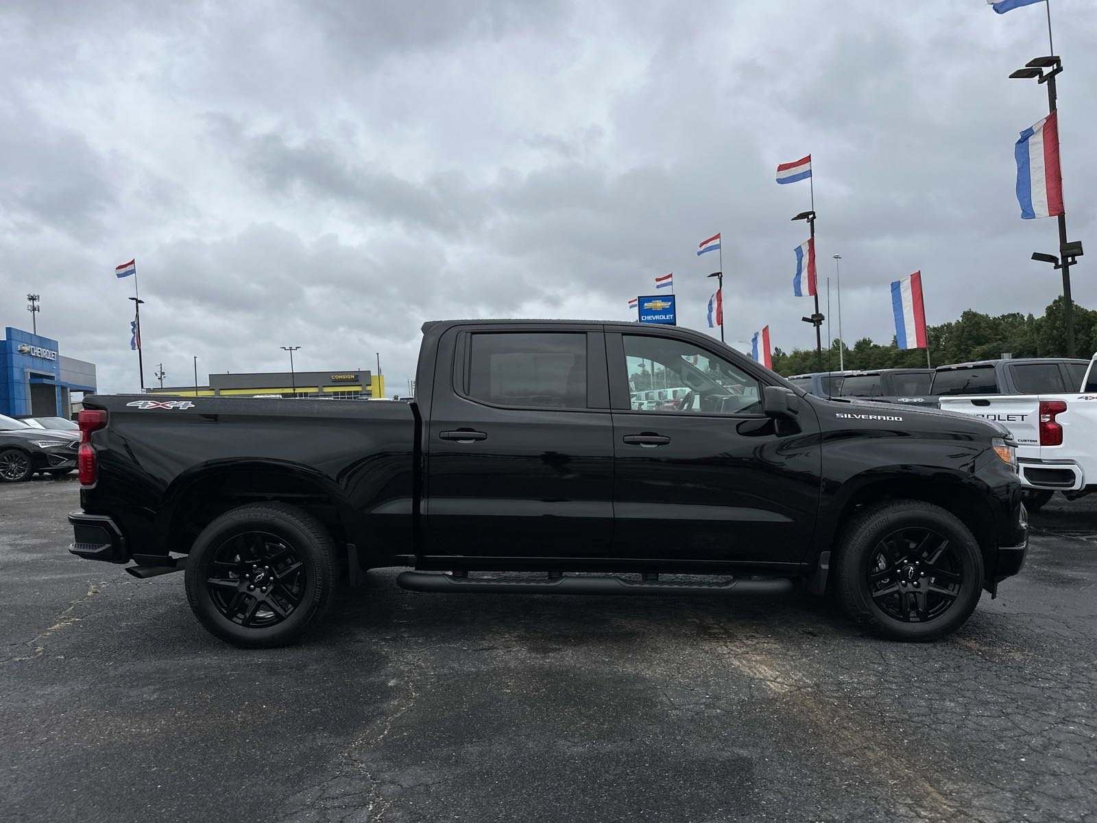 Used 2024 Chevrolet Silverado 1500 Custom with VIN 3GCPDBEK7RG178571 for sale in Olive Branch, MS