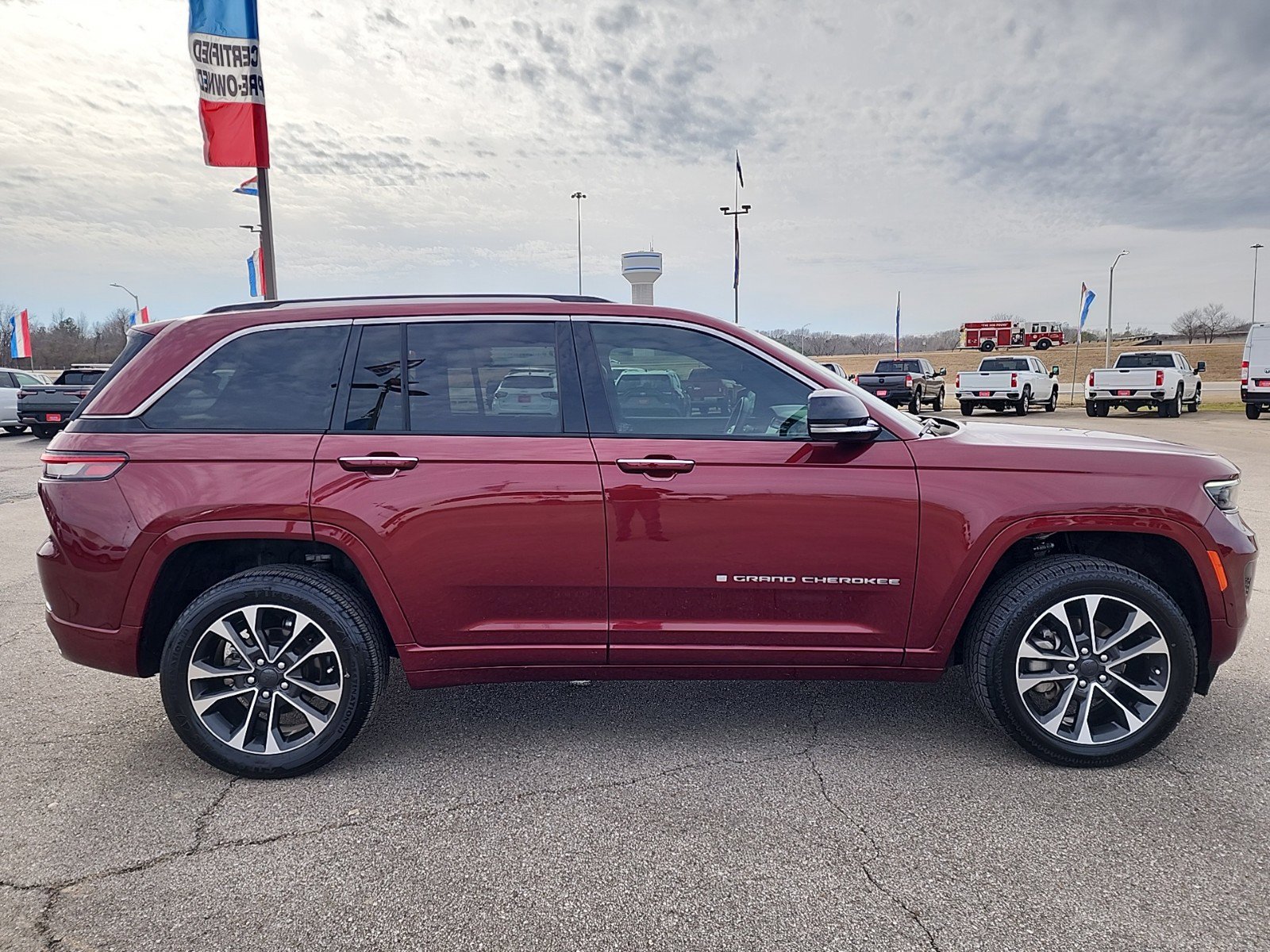 Used 2022 Jeep Grand Cherokee Overland with VIN 1C4RJHDGXN8591327 for sale in Olive Branch, MS
