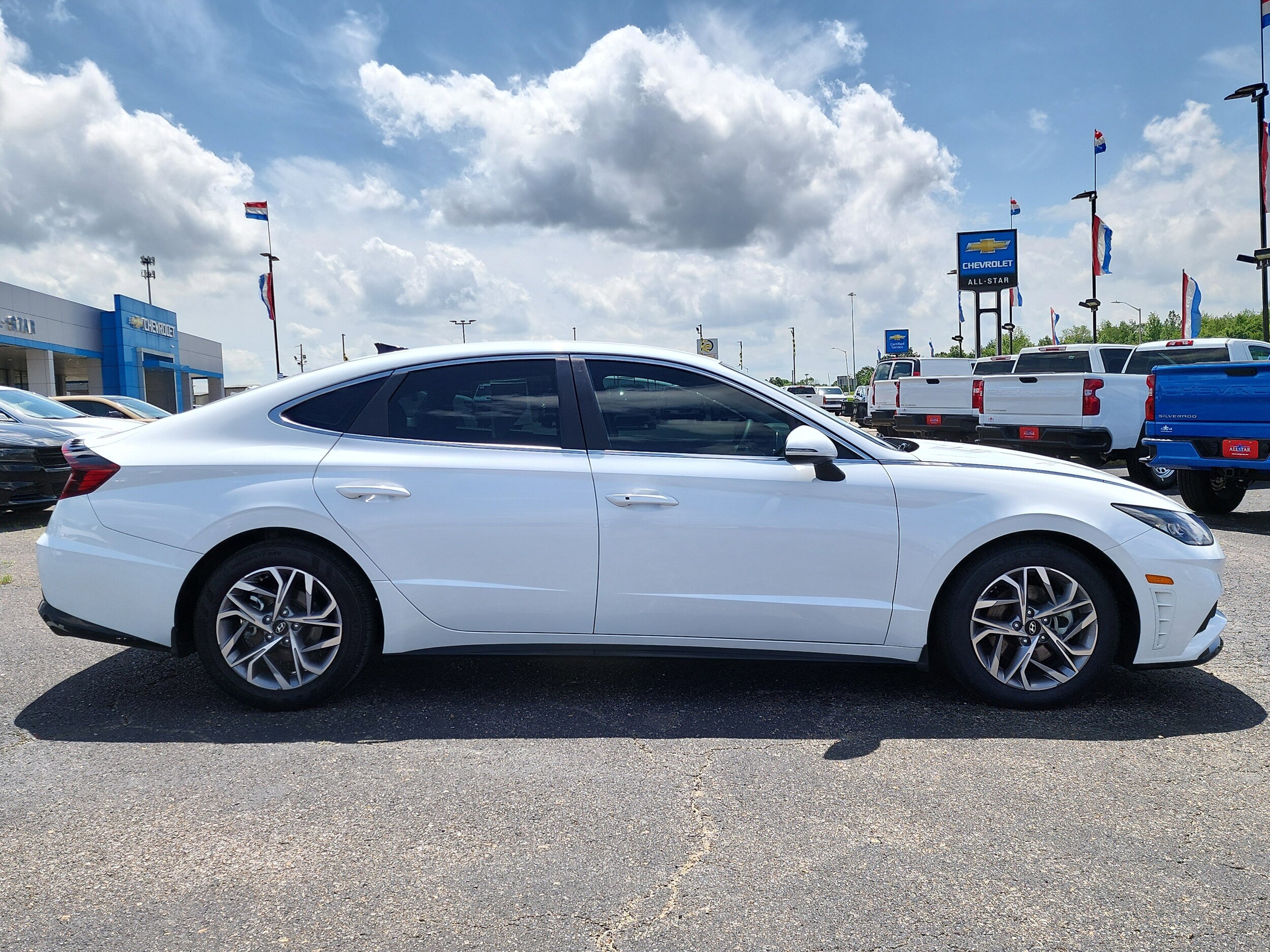 Used 2021 Hyundai Sonata SEL with VIN 5NPEL4JA6MH097435 for sale in Olive Branch, MS