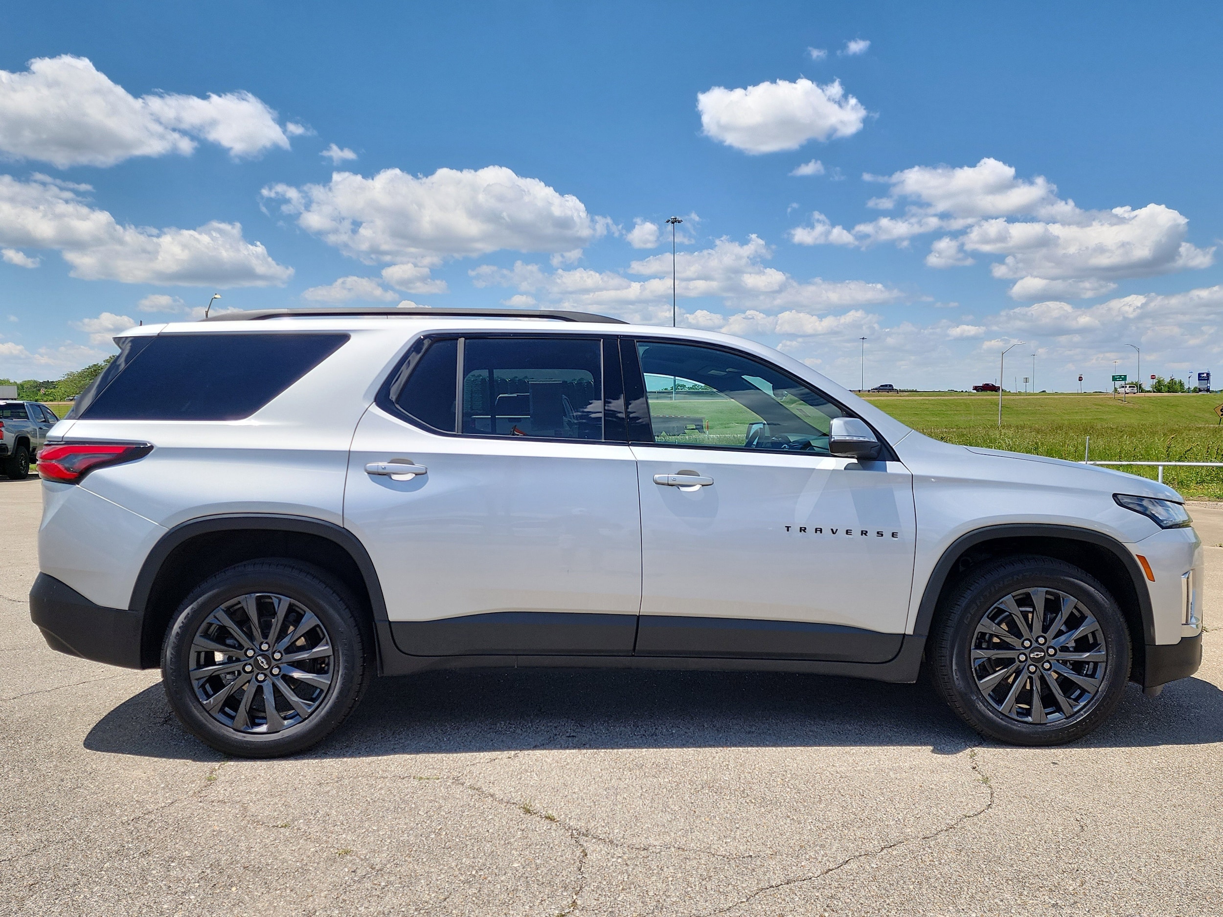 Certified 2022 Chevrolet Traverse RS with VIN 1GNEVJKW9NJ173149 for sale in Olive Branch, MS