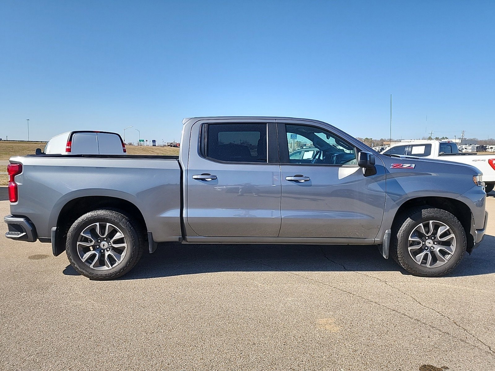 Used 2020 Chevrolet Silverado 1500 RST with VIN 3GCUYEETXLG379339 for sale in Olive Branch, MS